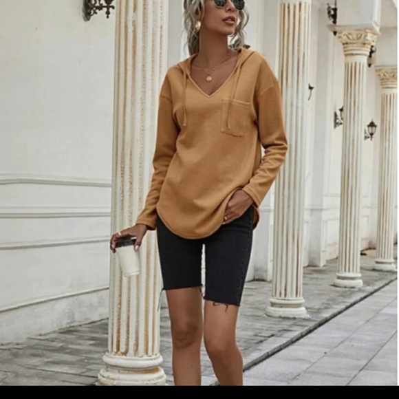 Caramel Drawstring Sweater - Picture 3 of 4